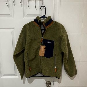 Olive green Patagonia zip up fleece